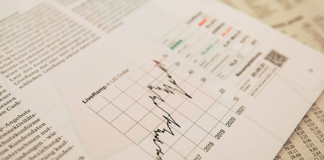 Cheatsheet that includes financial analysis about the target company